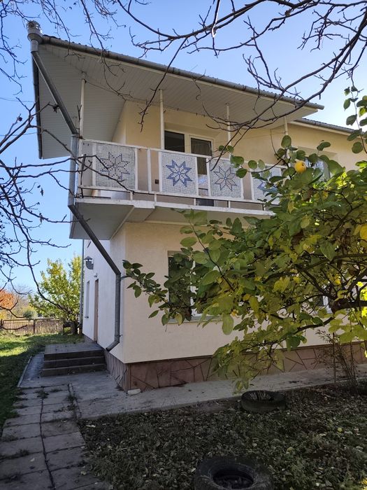 Терміновий продаж будинку біля лісу