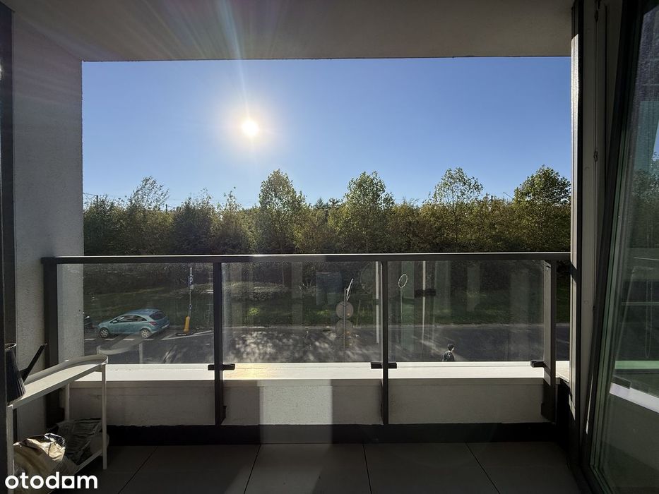 2 miejsca postojowe / balkon / tuż obok tramwaju / ul. Mogilska