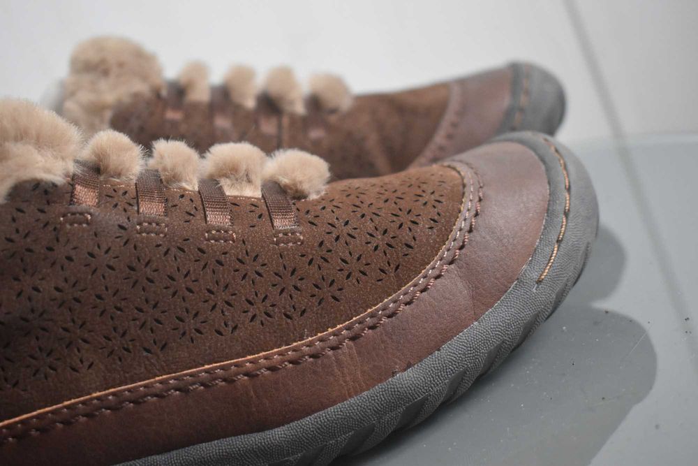 Buty wsuwane 38 ocieplane JBU Jambu pianka memory wygodne lekkie ciepłe