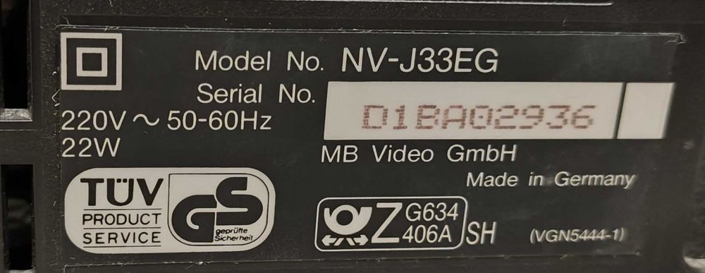 Magnetowid Odtwarzacz VHS Panasonic NV-J33 HQ z pilotem