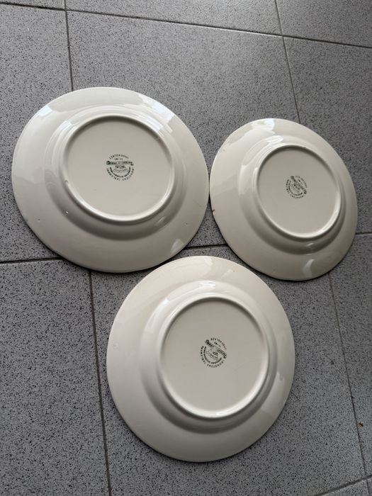 Conjunto 3 Pratos de Refeição Vintage Ironstone (estilo clássico azul e branco)