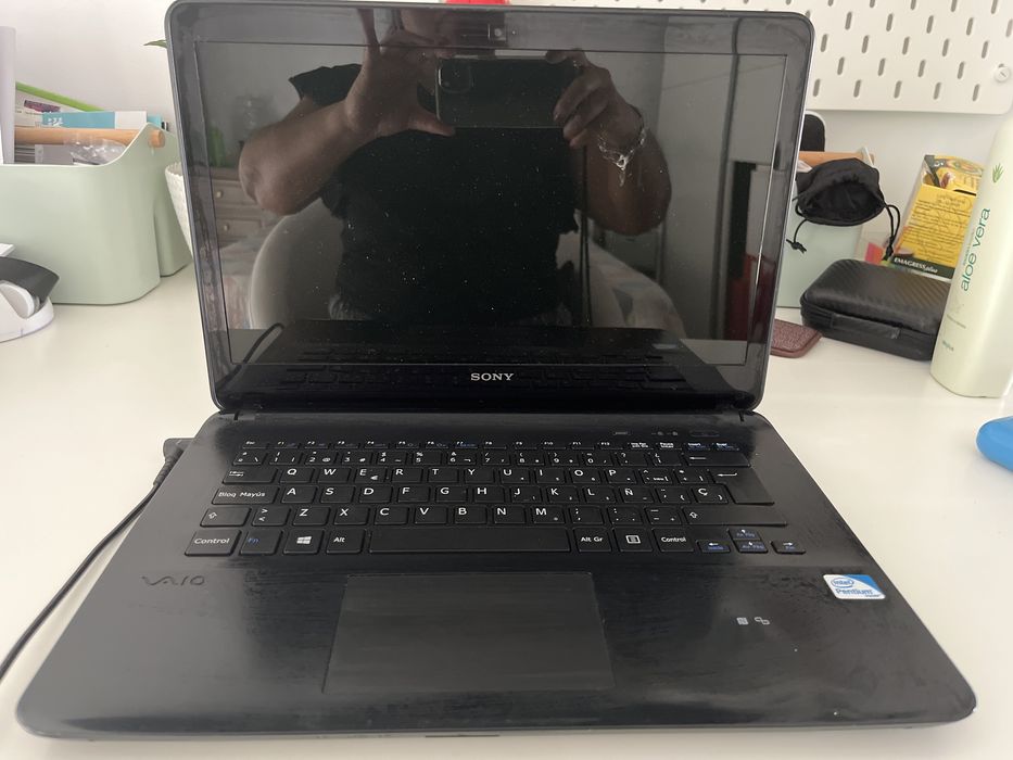 Vende-se PC Sony Vaio