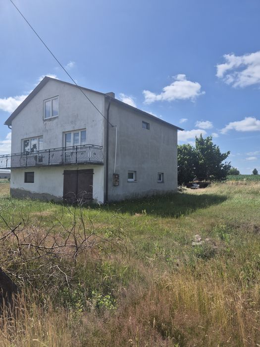 Działka budowlana z domem w miejscowości Czołczyn gm. Lutomiersk - More