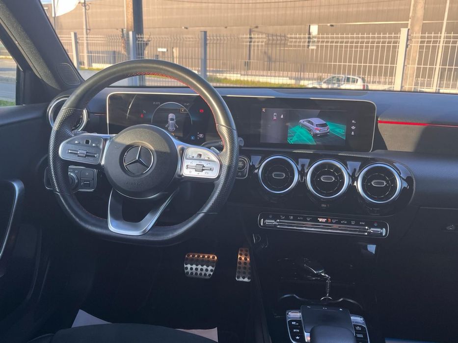 Mercedes benz a180 d amg