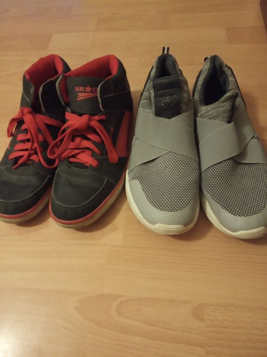 Buty młodzieżowe 42.