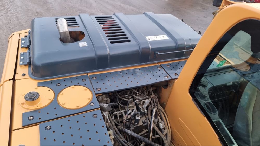 Экскаватор Hyundai R 140 LC