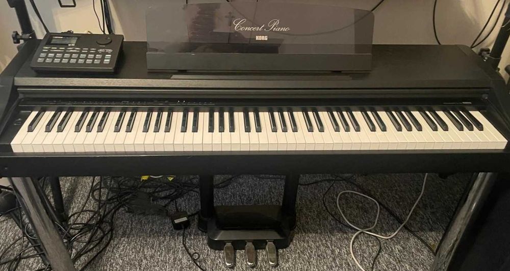 Korg Concert Piano C-35 z modułem brzmieniowym