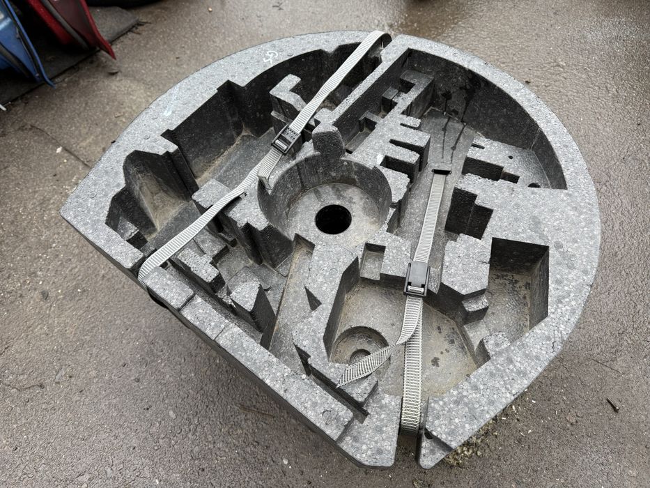 Органайзер гольф 5 ніша під домкрат ключ крюк гольф 5