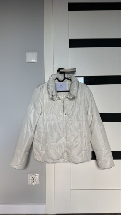 Kurtka biała pikowana