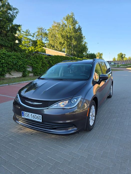 Chrysler Voyager Chrysler Voyager LXI 3.6 benzyna 291 KM 2020 8-osobowy USA OC 12.2026