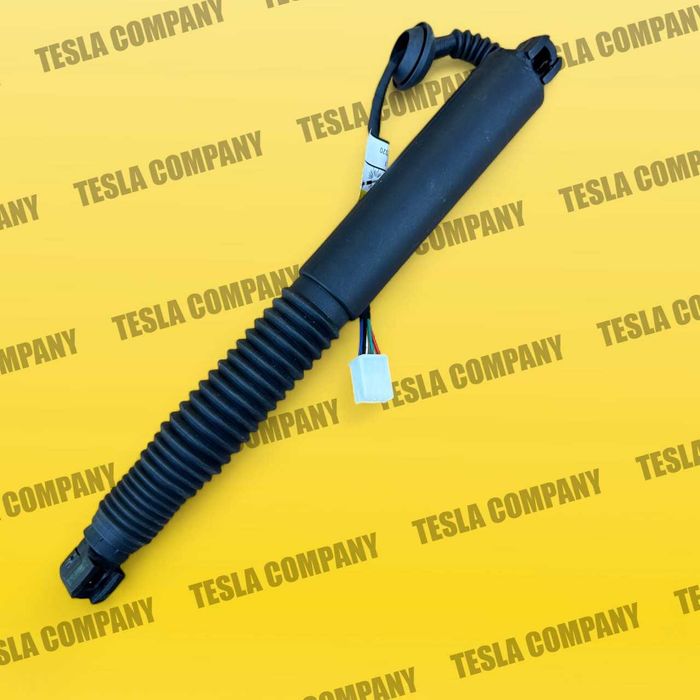 Амортизатори капота, кришки багажника Tesla Model 3 / Y