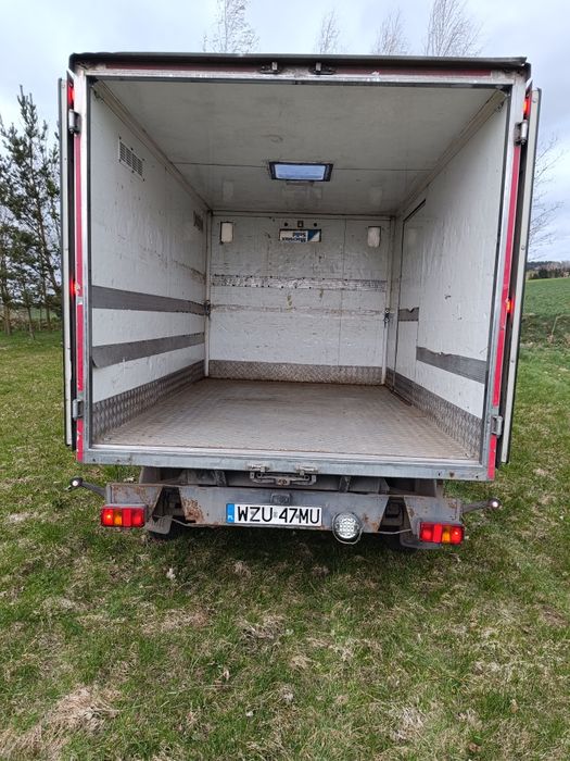 Mercedes 311D kontener