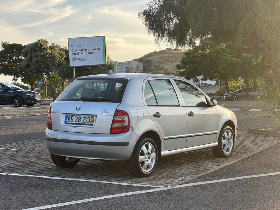 Skoda Fabia 1.4 TDI com AC – 210.000 km