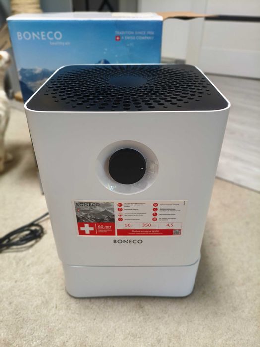Продам зволожувач (мийка) повітря BONECO W200
