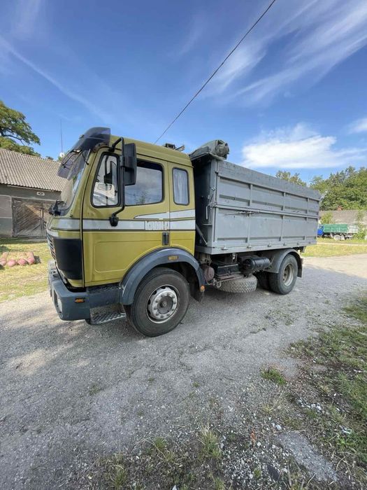 Mercedes - Benz 1735 (самоскид)