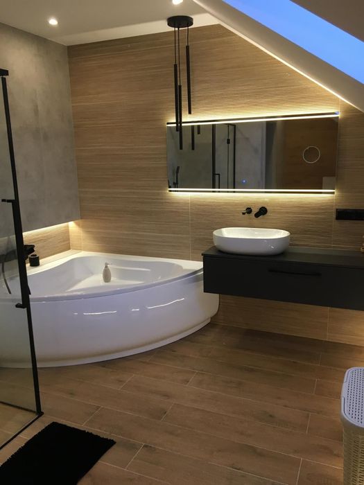 Dom do wynajęcia, Szerokie