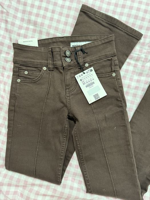 джинси Bershka кльош-bootcut, розмір xs/32, нові