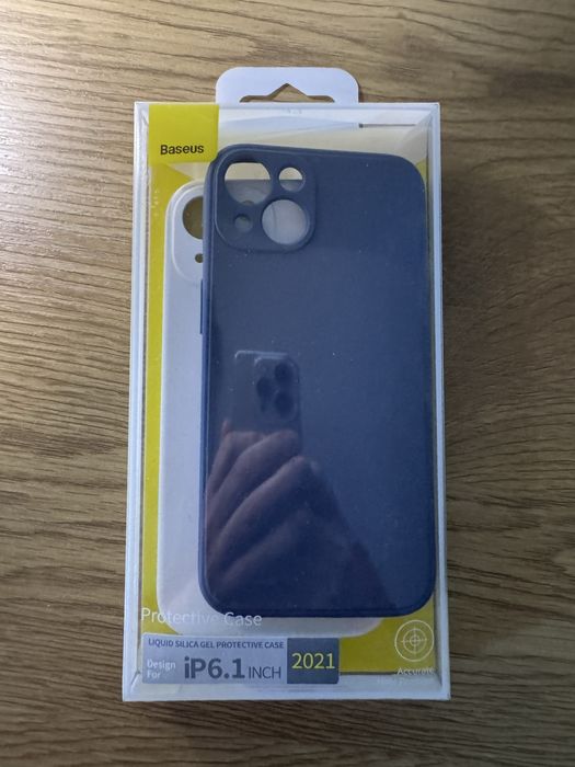 Чохли для iPhone 13