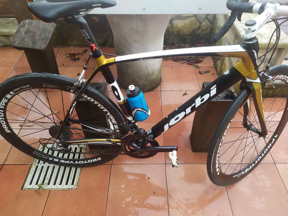 2 bicicletas estrada carbono 11 velocidade Jorbi