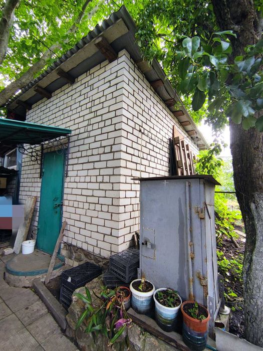 Продам дом с 2 эт мастерской Чугуев