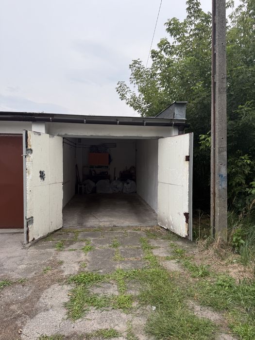 Garaz murowany w Pionkach Aleje Lipowe - Widok 3