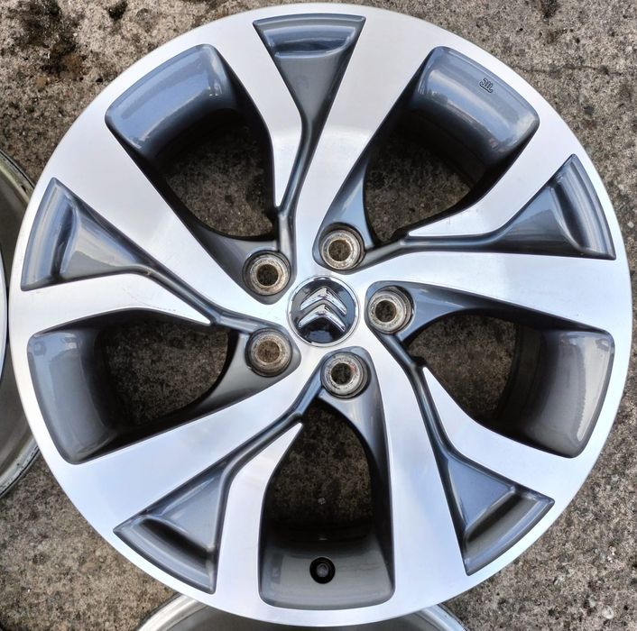 Felgi Citroen C Crosser C4 Aircross  7×18 ET38 5x114,3