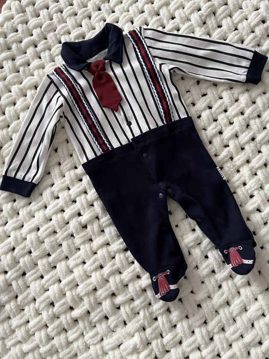 Чоловічок , розмір 3-6 місяців