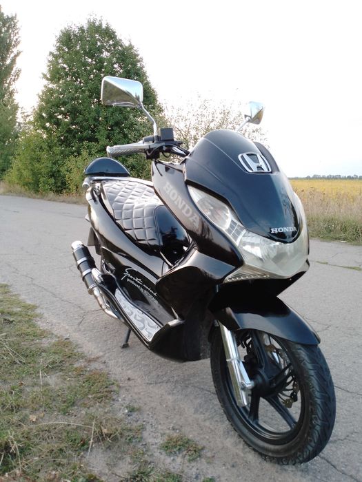 Максіскутер Honda pcx 125.