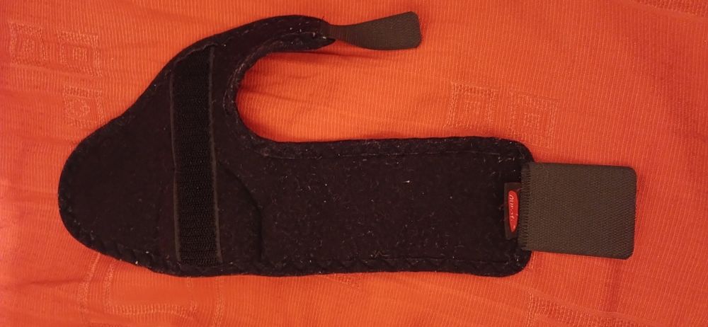 Неопренова пов'язка бандаж для зап'ястя