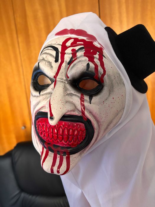 Máscara Terrifier nova