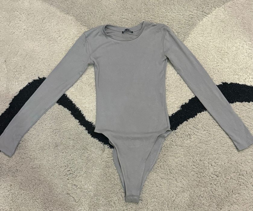 Світло-сіре боді ZARA