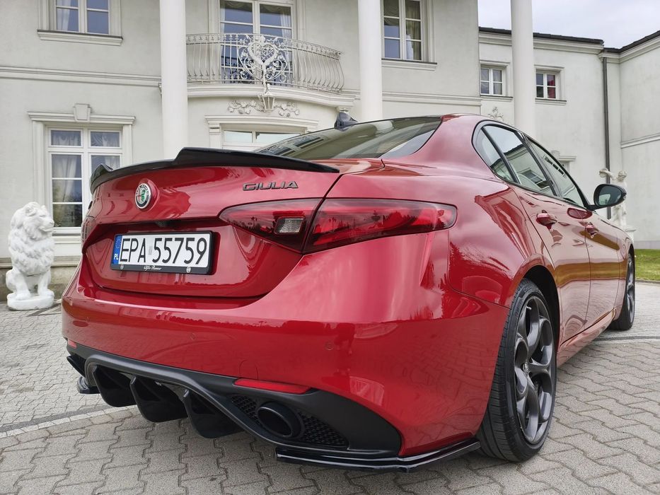 Alfa Romeo Giulia 2.0 280KM RossoCompetizione Bezwypadek+MAX Specyfikacja USA Prywatnie