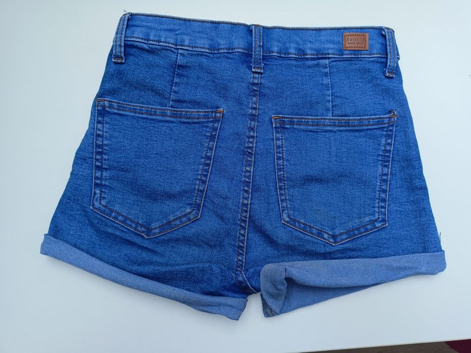 spodenki jeansowe