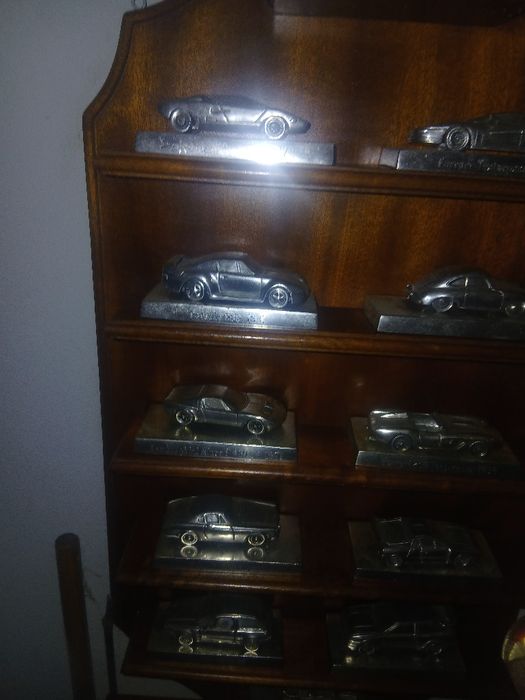 Coleção 12 carro de estranho edição limitada