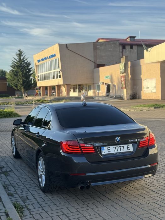 Продам BMW F10 528i в ідеальному стані