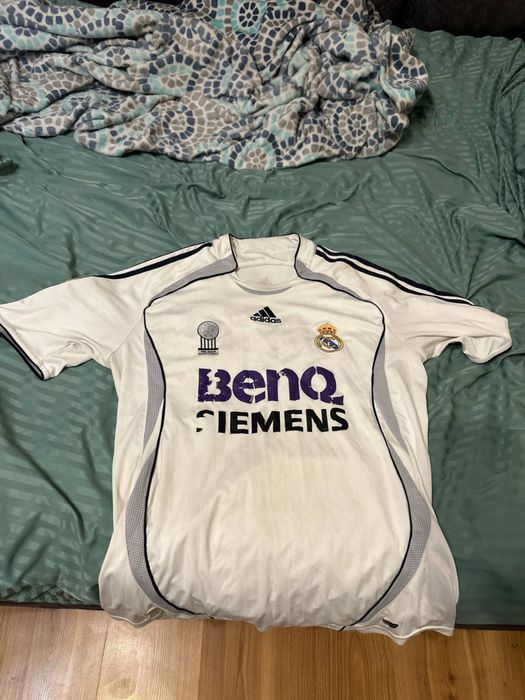 Лот з двух футбольних джерсі