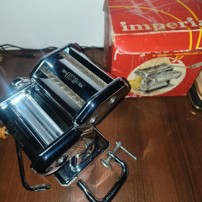 Локшинорізка тісторозкатка, ручна машинка для пасти і розкочування тіс