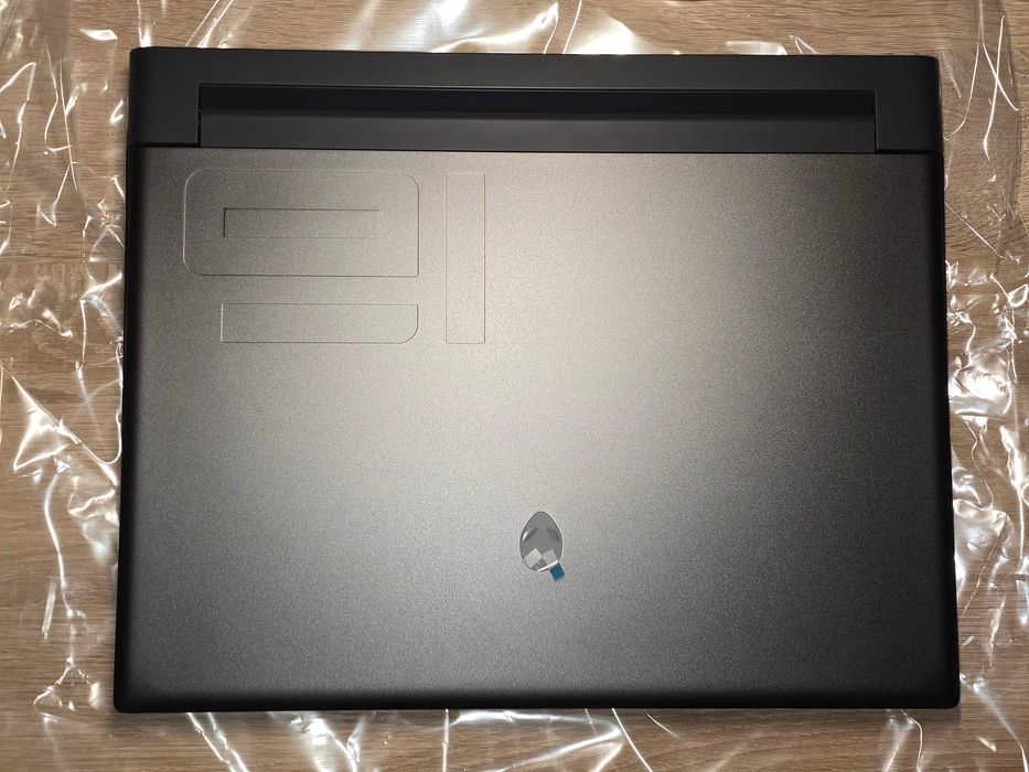Laptop 16" Dell  - Alienware m16 R1 i9 13900HX/32GB/1TB/Win11 RTX4080