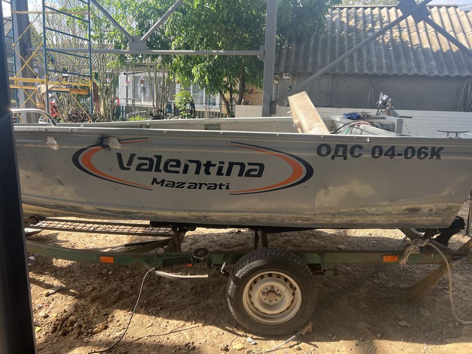 Моторний човен алюмінієвий