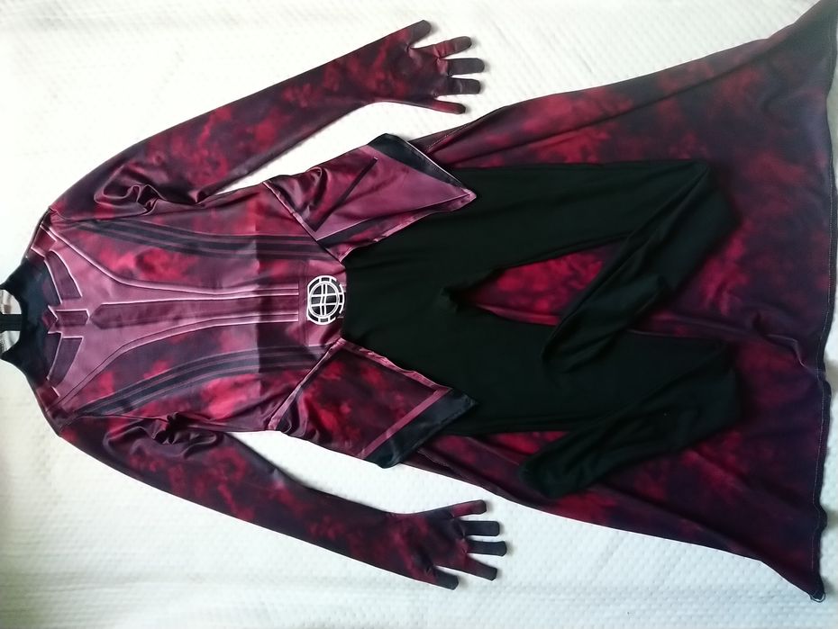 Косплей Червона Відьма на 10 років Ванда Wanda Maximoff Doctor Strange