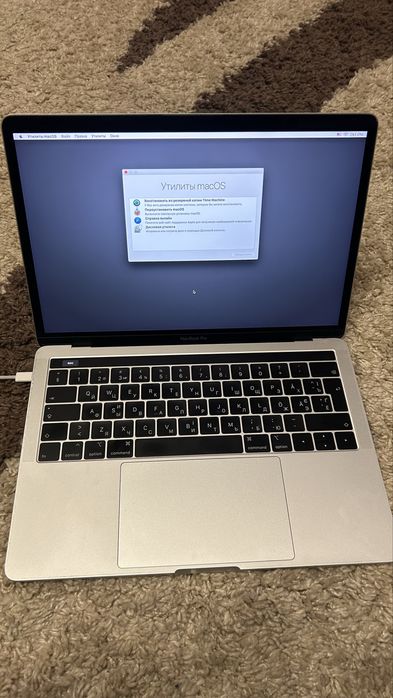 Apple Macbook Pro 2018 i5 16/512