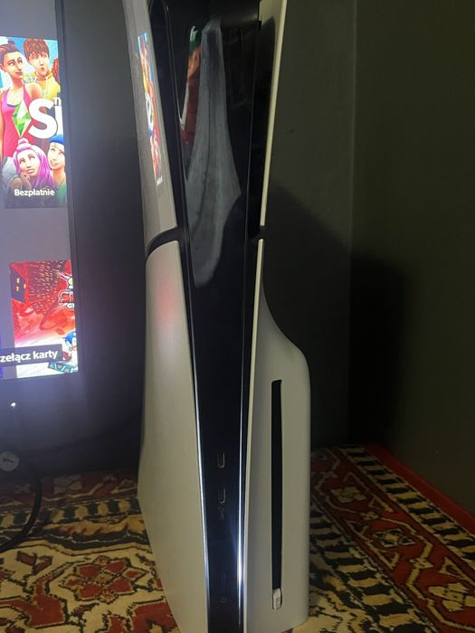 Ps 5 slim z napedem padem i 4 grami 1TB
