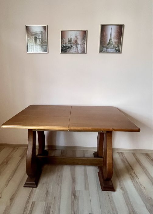 Стіл обідній розкладний 130/80 в доброму стані