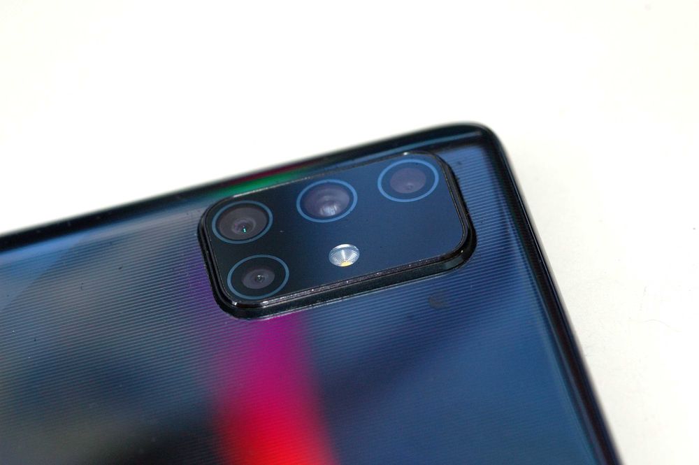 Samsung Galaxy A71