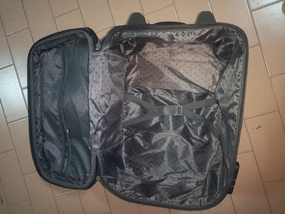 Mala de viagem com rodas e pega extensível – azul