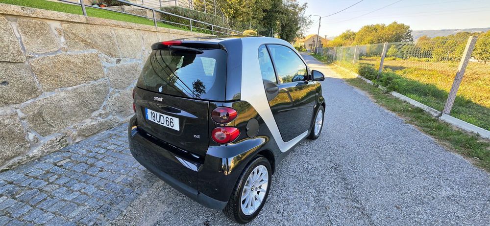 Smart fortwo 0.8 cdi como novo