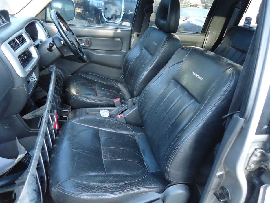 Mitsubishi L 200 cab. dupla (4D56T) de 2003 só ás peças