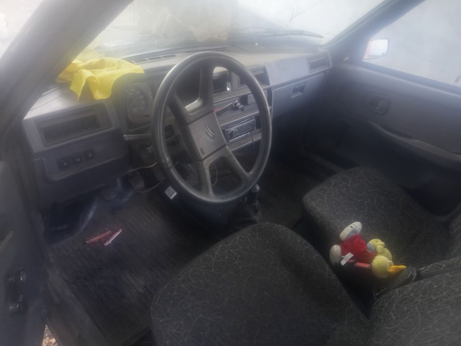 Продам ваз 2103 и Славуту