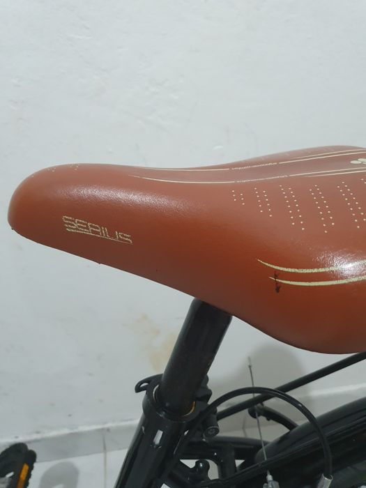 Bicicleta completamente nova