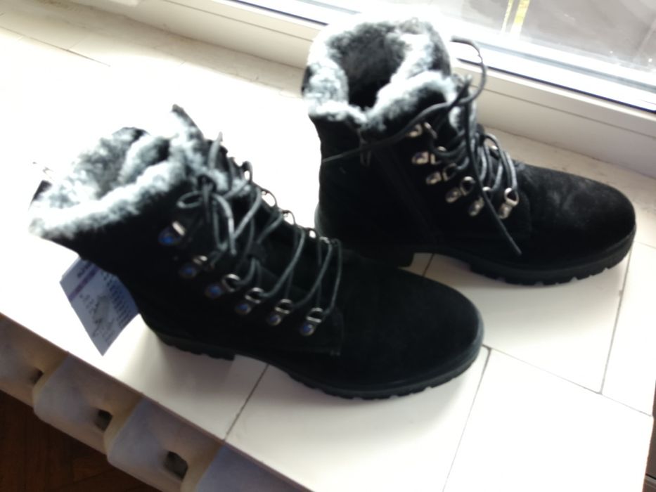 Ботинки. Sinsay зима. 38 маломіряиь на 37